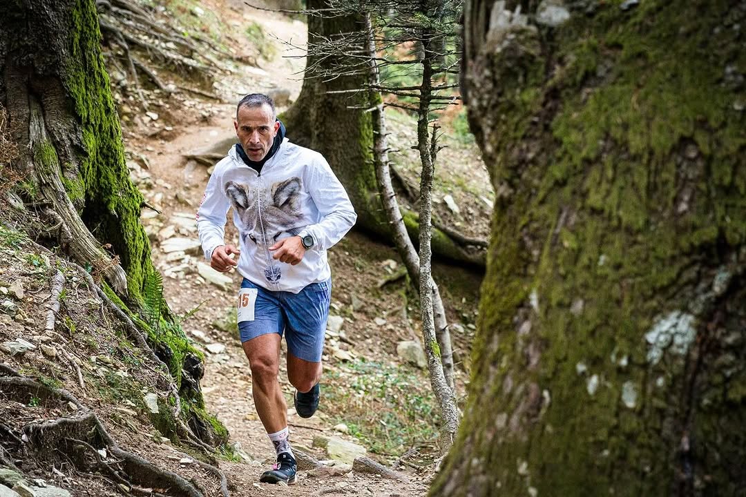 Unisex Running Jacket - Wolf