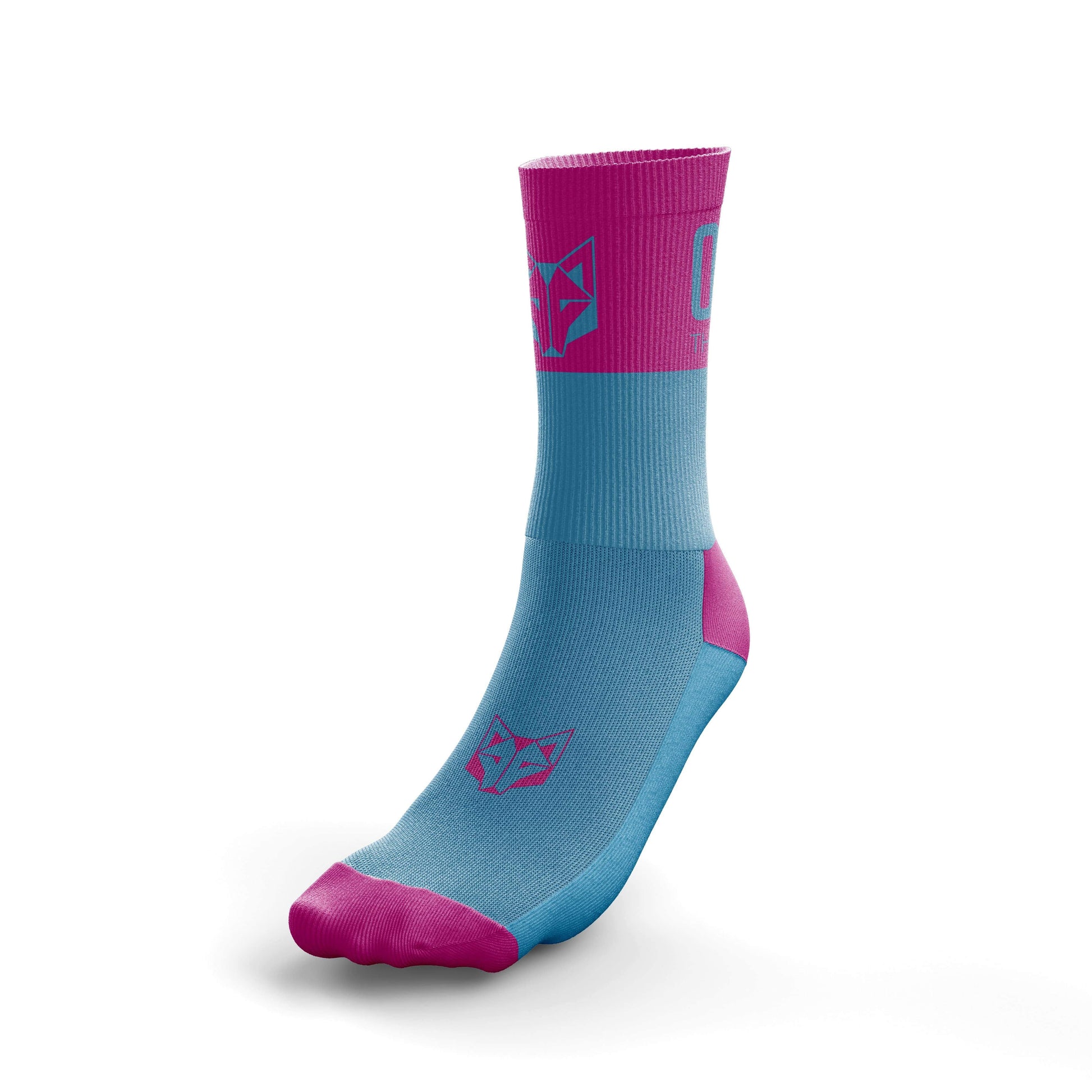 Calcetines de media altura de la marca Otso de color rosa y turquesa. Foto frontal